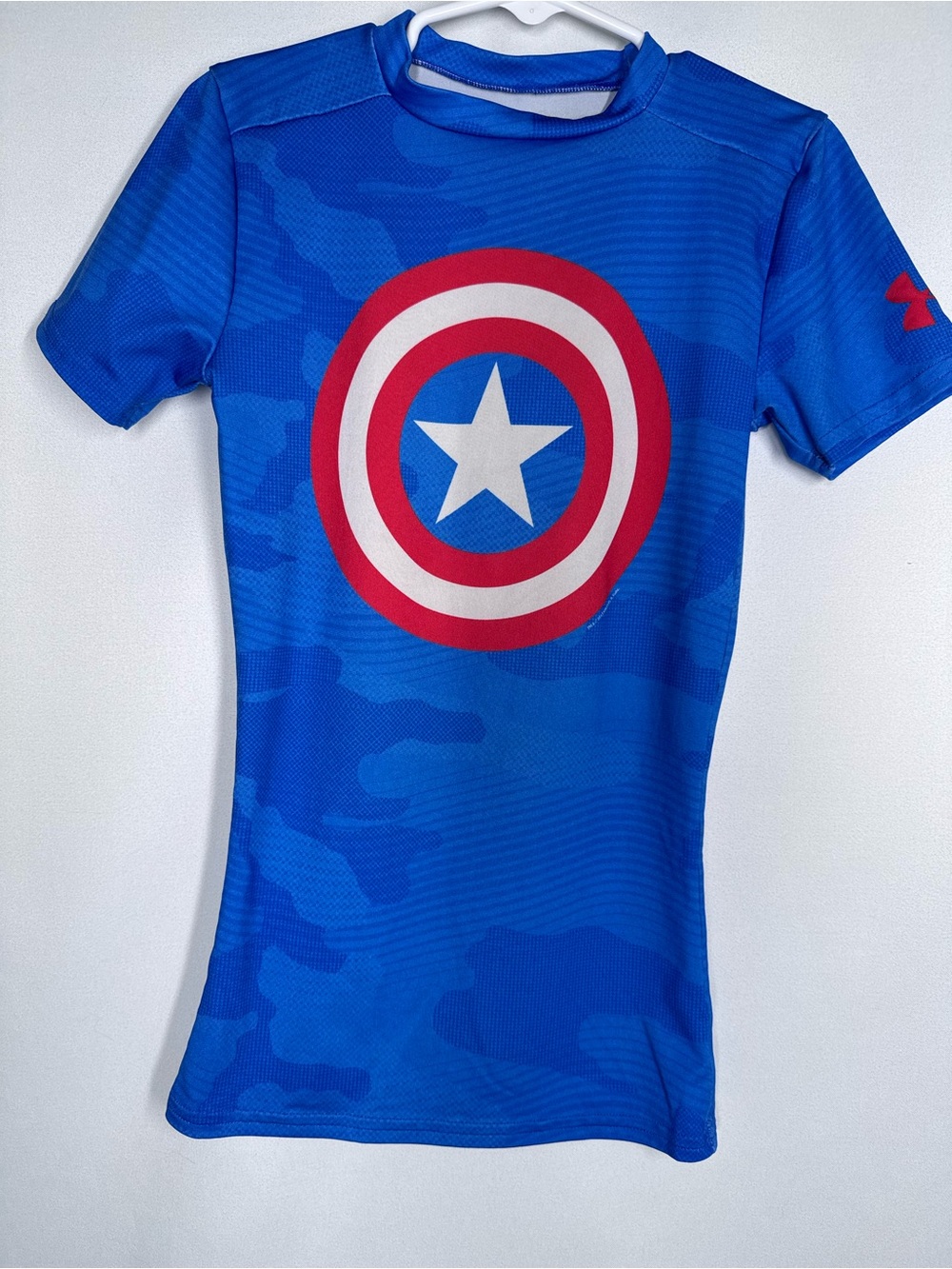 ❤️3/$30 Under Armour Boys Marvel Captain America Fitted HeatGear YXS Blue Camo